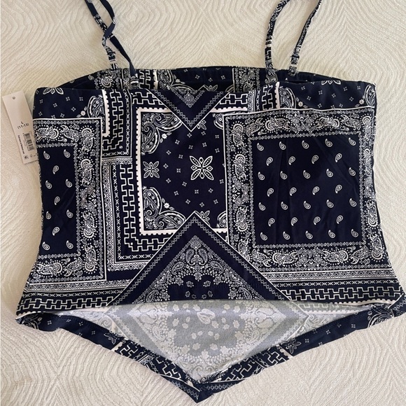 No Boundaries Juniors Bandana Tube Top, Sizes Large - Picture 4 of 5